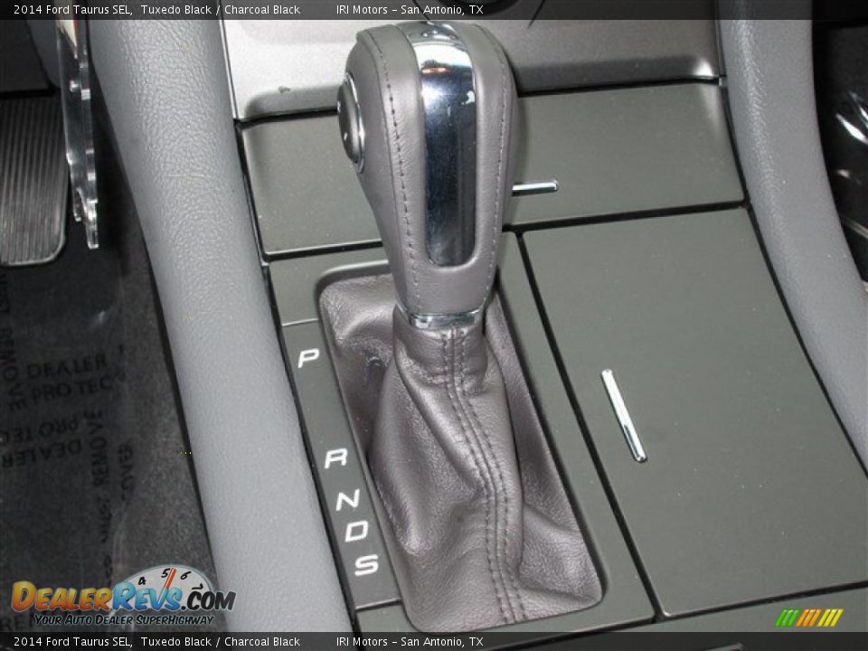 2014 Ford Taurus SEL Tuxedo Black / Charcoal Black Photo #19