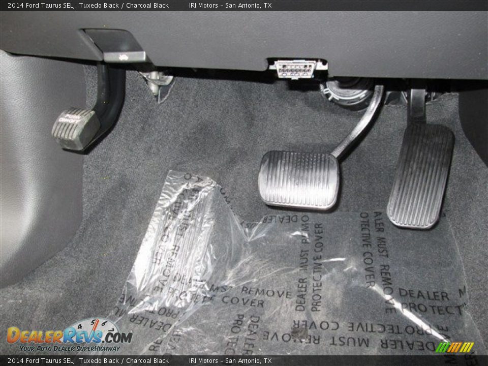 2014 Ford Taurus SEL Tuxedo Black / Charcoal Black Photo #23