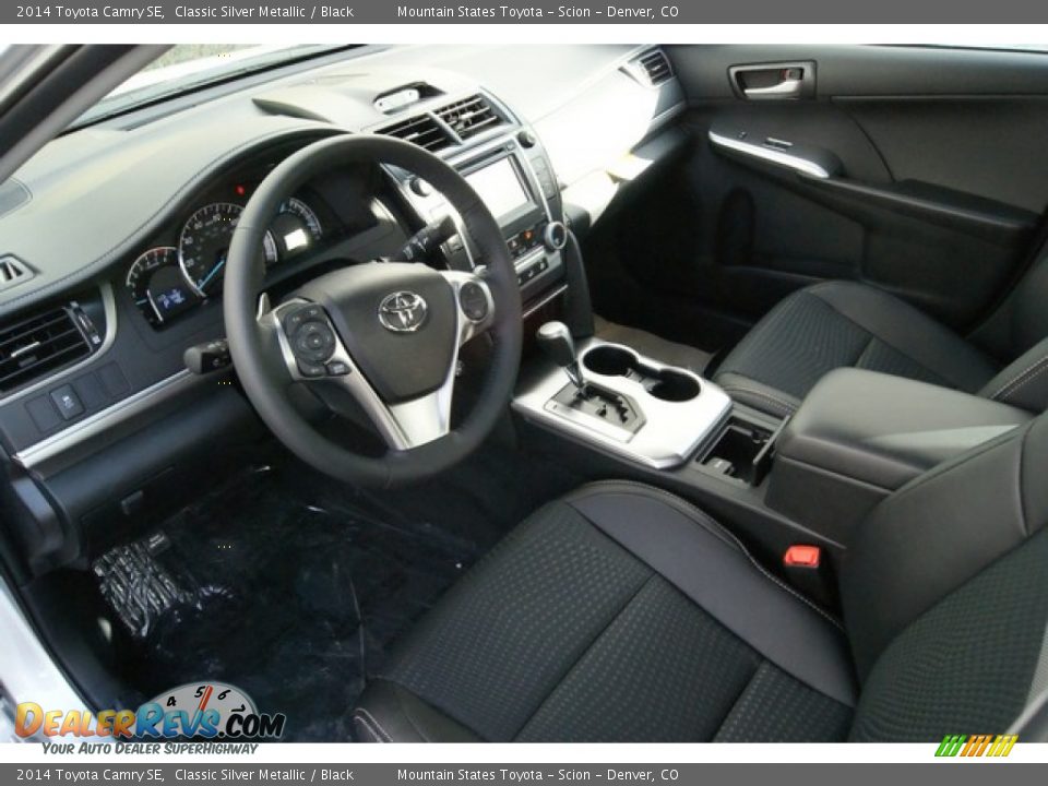 2014 Toyota Camry SE Classic Silver Metallic / Black Photo #5