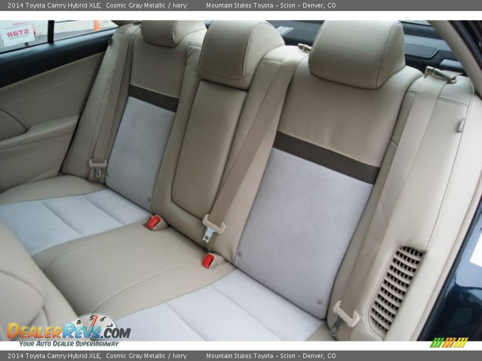 2014 Toyota Camry Hybrid XLE Cosmic Gray Metallic / Ivory Photo #7