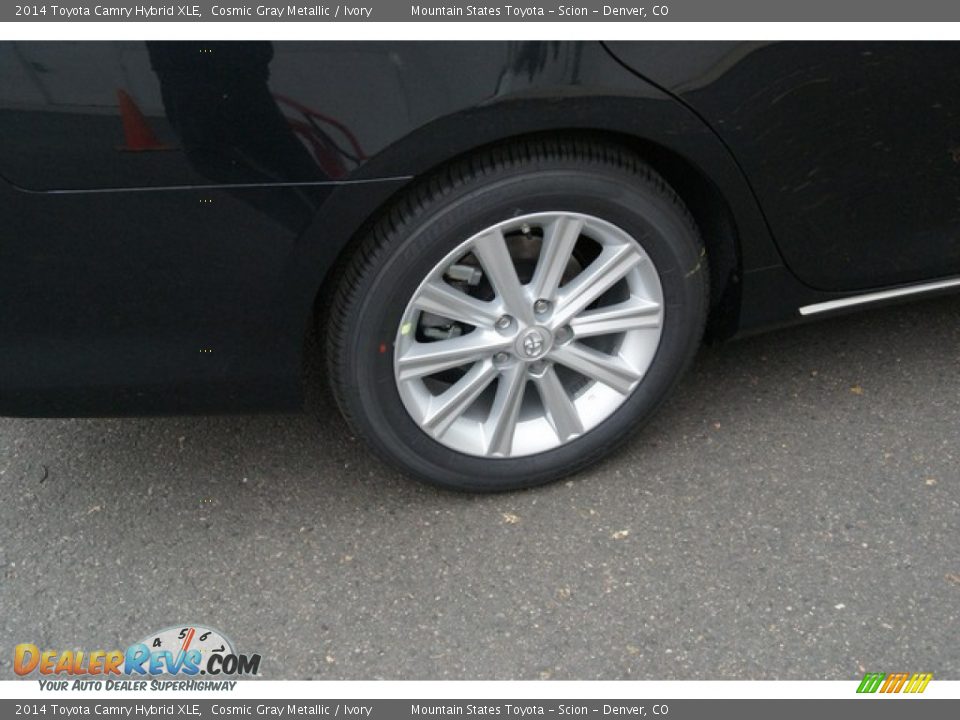 2014 Toyota Camry Hybrid XLE Cosmic Gray Metallic / Ivory Photo #9