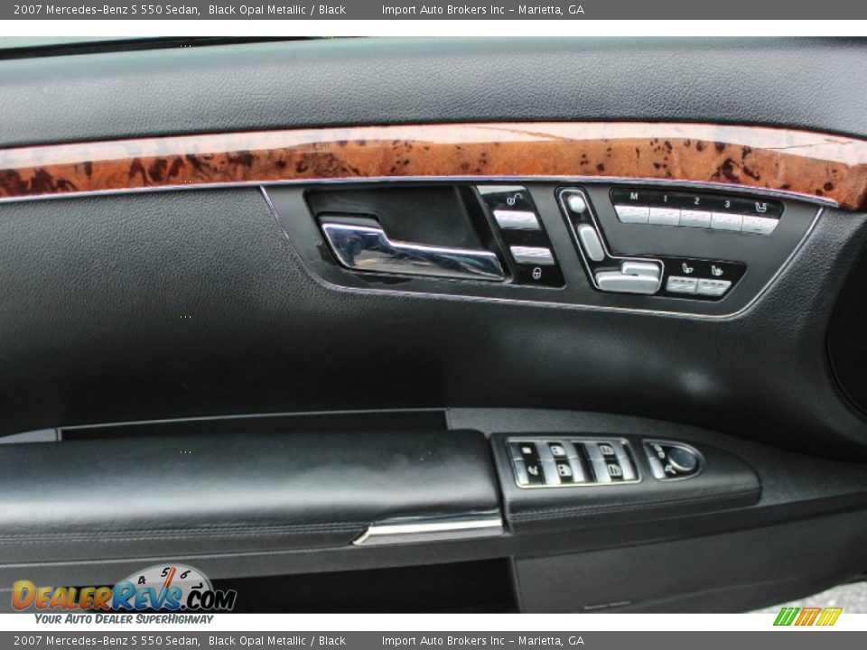 Controls of 2007 Mercedes-Benz S 550 Sedan Photo #15