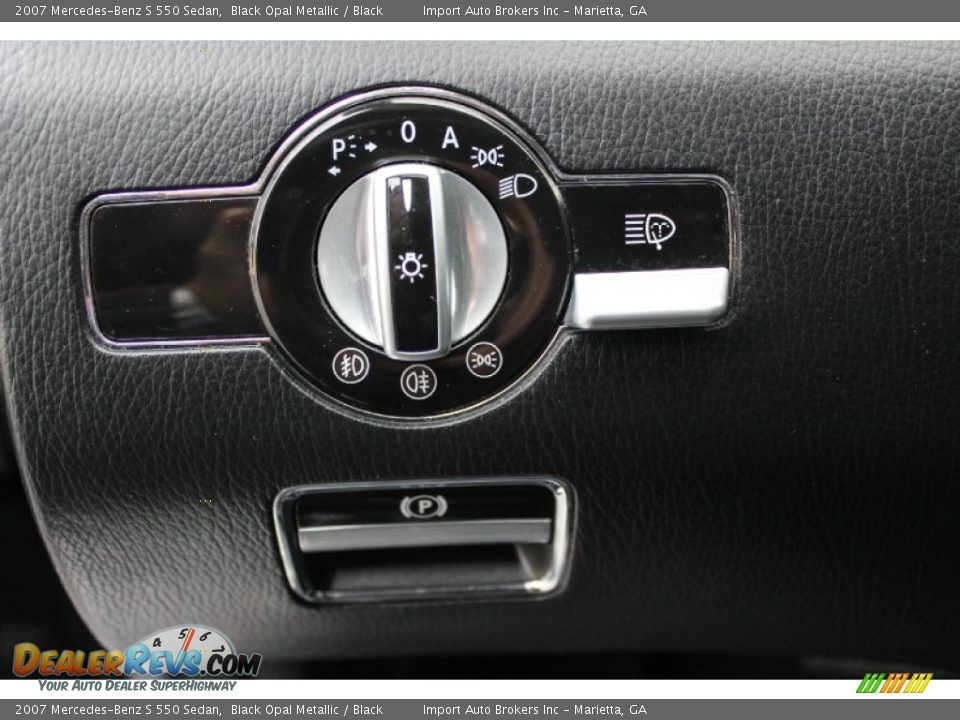 Controls of 2007 Mercedes-Benz S 550 Sedan Photo #18