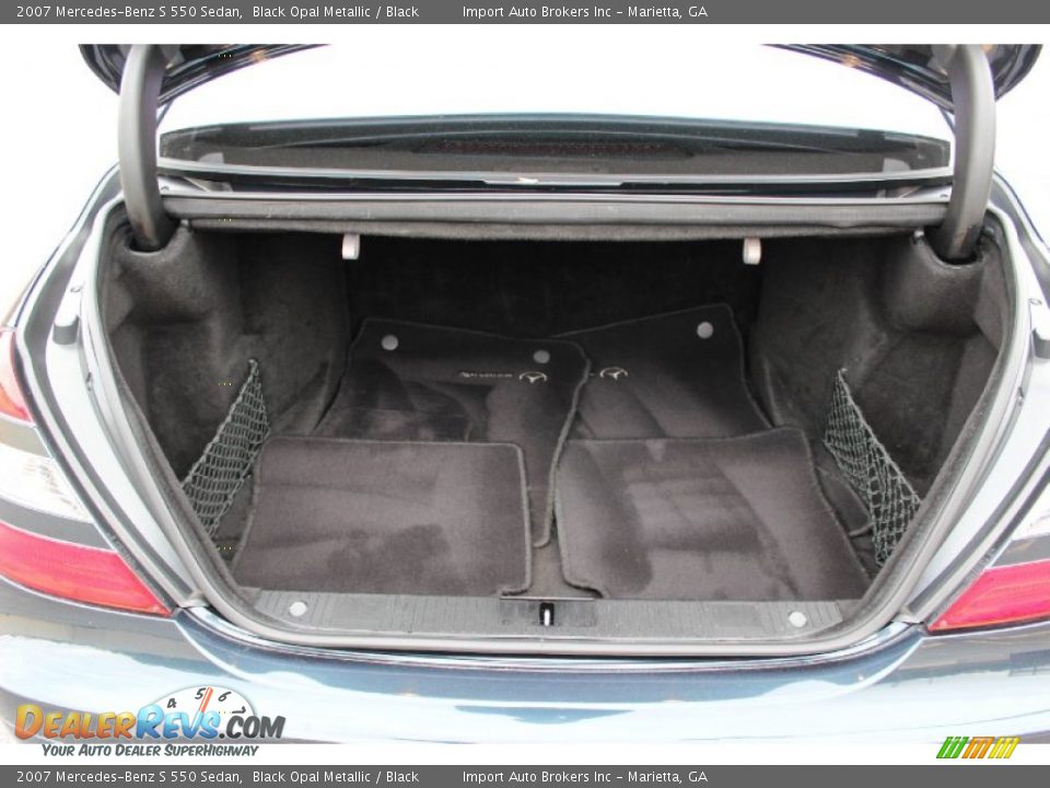 2007 Mercedes-Benz S 550 Sedan Trunk Photo #32