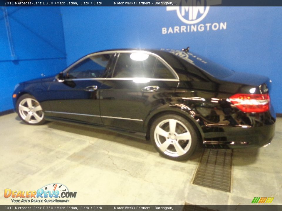 2011 Mercedes-Benz E 350 4Matic Sedan Black / Black Photo #18