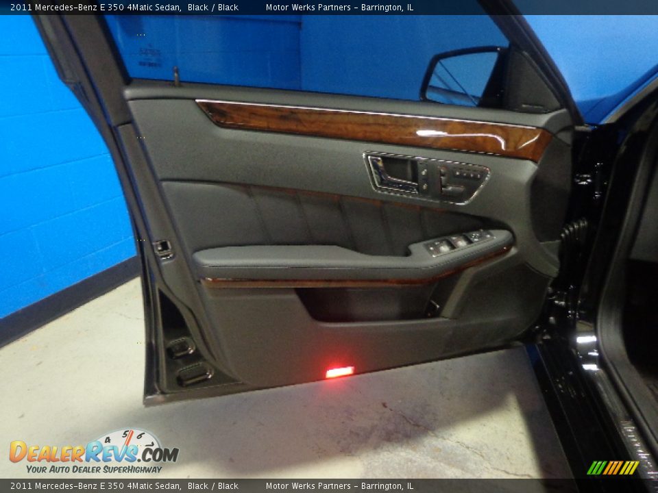 2011 Mercedes-Benz E 350 4Matic Sedan Black / Black Photo #20