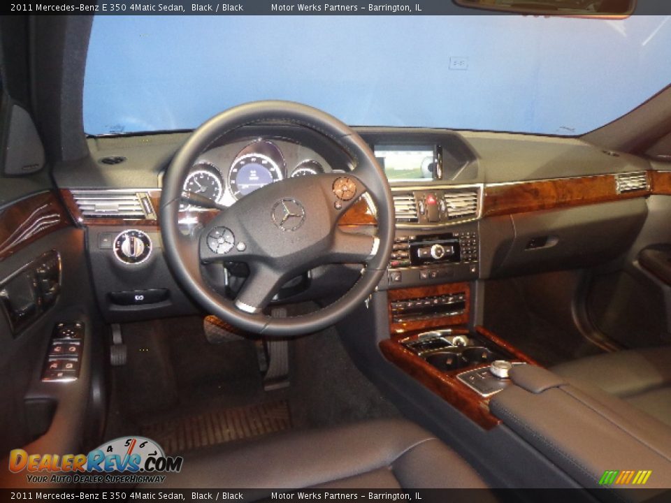 2011 Mercedes-Benz E 350 4Matic Sedan Black / Black Photo #23