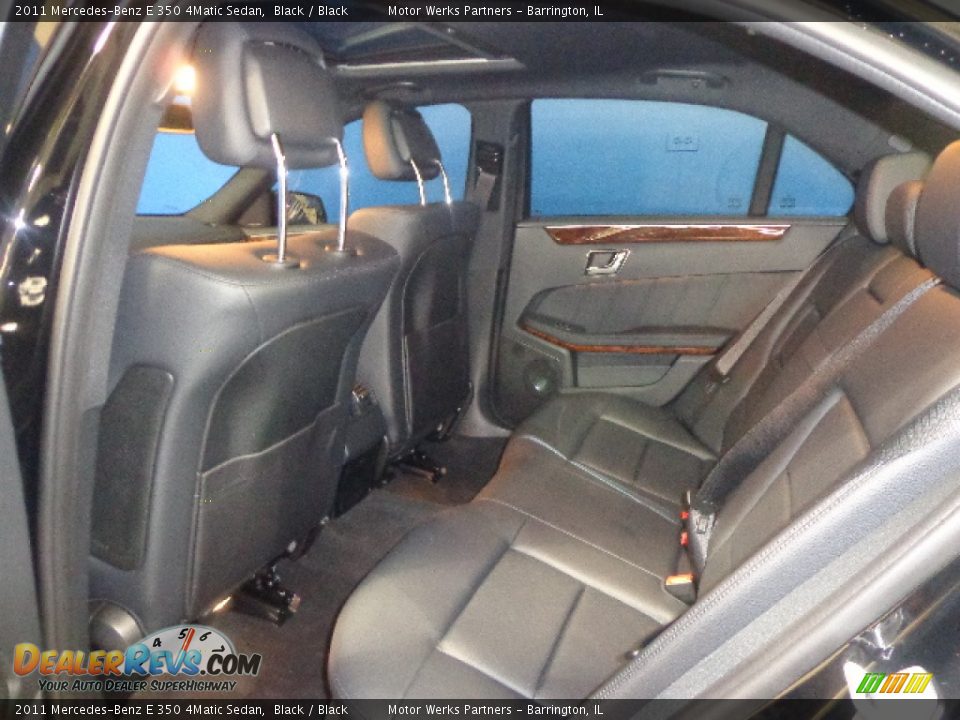 2011 Mercedes-Benz E 350 4Matic Sedan Black / Black Photo #25