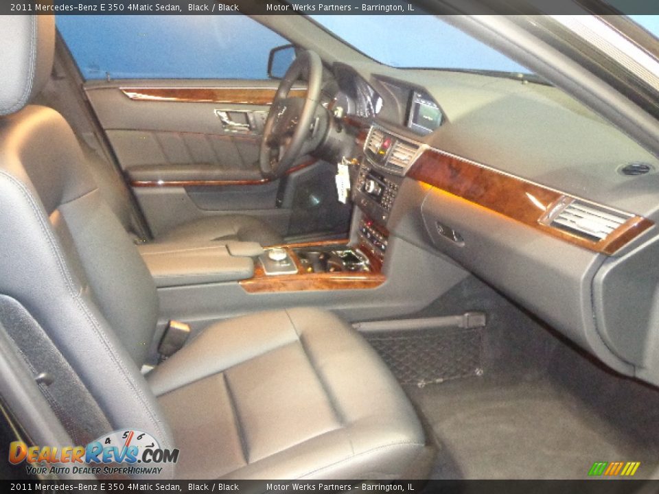 2011 Mercedes-Benz E 350 4Matic Sedan Black / Black Photo #27