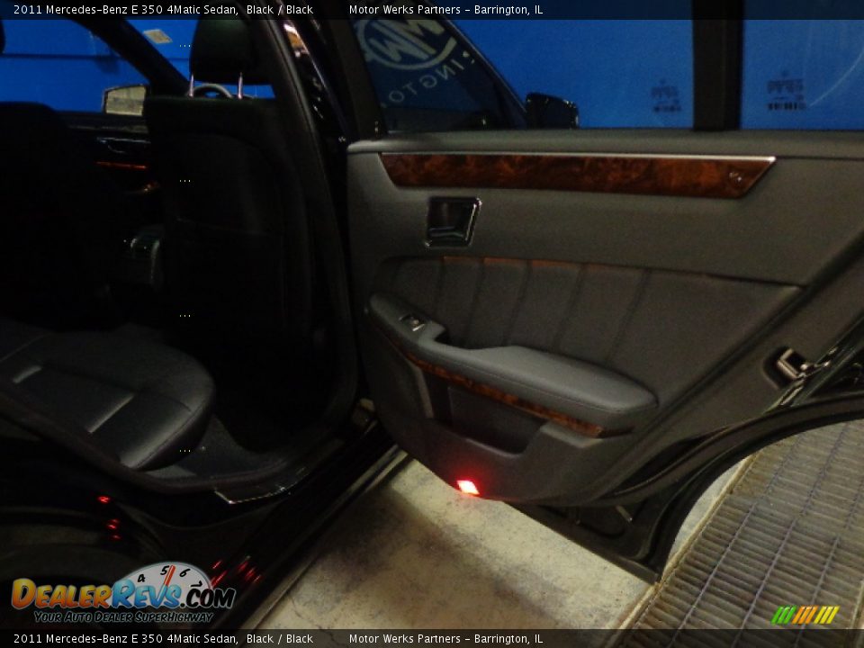 2011 Mercedes-Benz E 350 4Matic Sedan Black / Black Photo #30