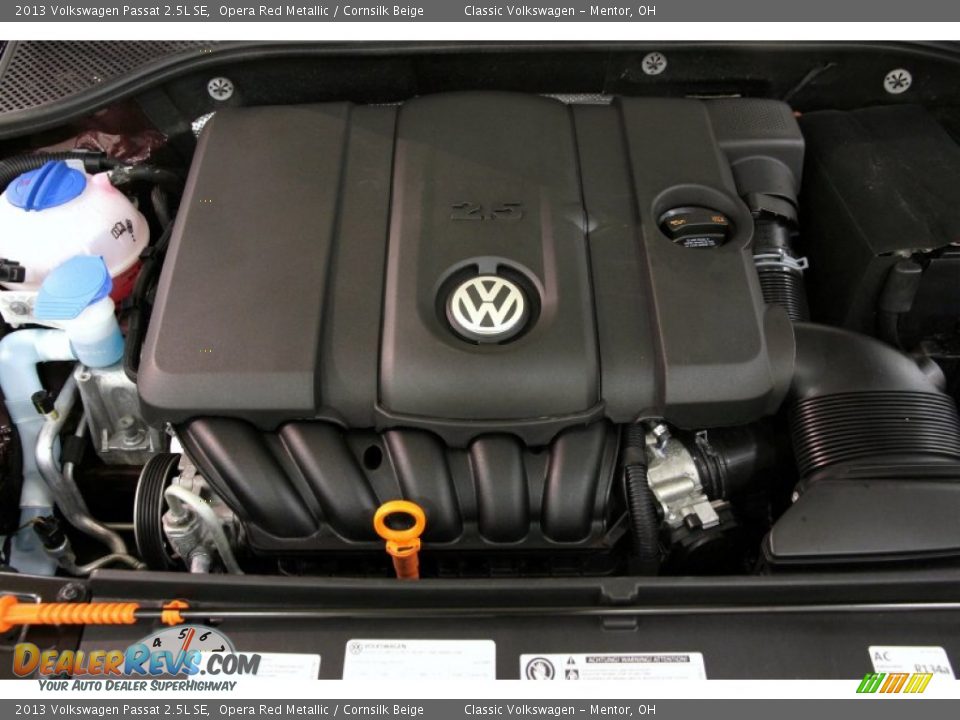 2013 Volkswagen Passat 2.5L SE Opera Red Metallic / Cornsilk Beige Photo #24