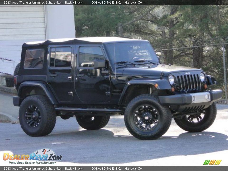 2013 Jeep Wrangler Unlimited Sahara 4x4 Black / Black Photo #5