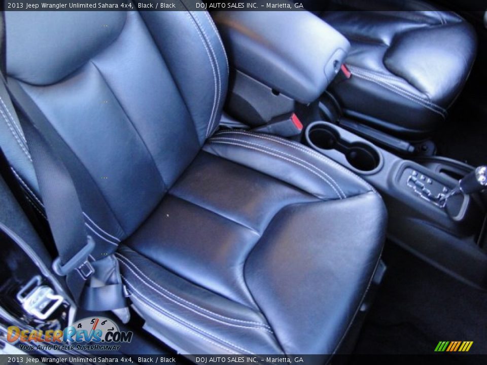 2013 Jeep Wrangler Unlimited Sahara 4x4 Black / Black Photo #16