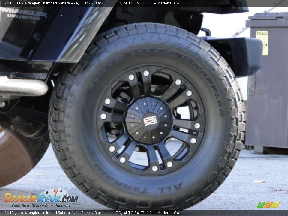 2013 Jeep Wrangler Unlimited Sahara 4x4 Black / Black Photo #20