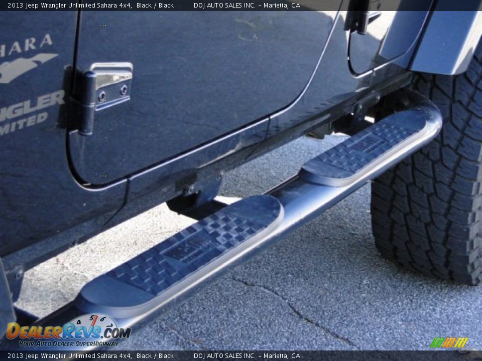 2013 Jeep Wrangler Unlimited Sahara 4x4 Black / Black Photo #25