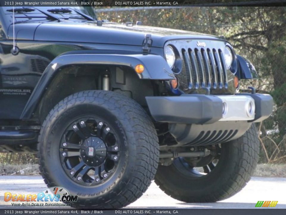 2013 Jeep Wrangler Unlimited Sahara 4x4 Black / Black Photo #33