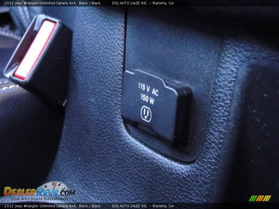 2013 Jeep Wrangler Unlimited Sahara 4x4 Black / Black Photo #36