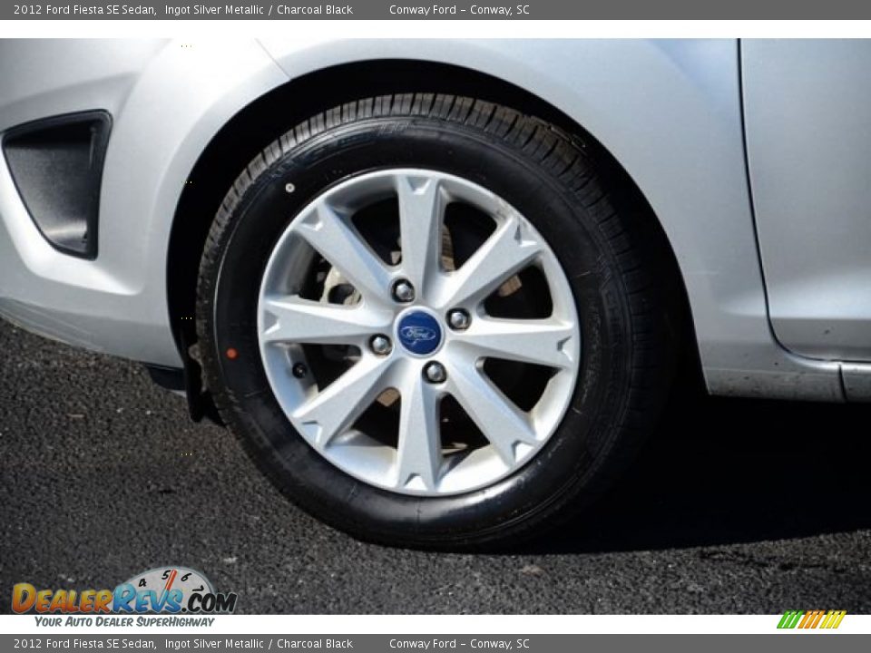 2012 Ford Fiesta SE Sedan Ingot Silver Metallic / Charcoal Black Photo #10