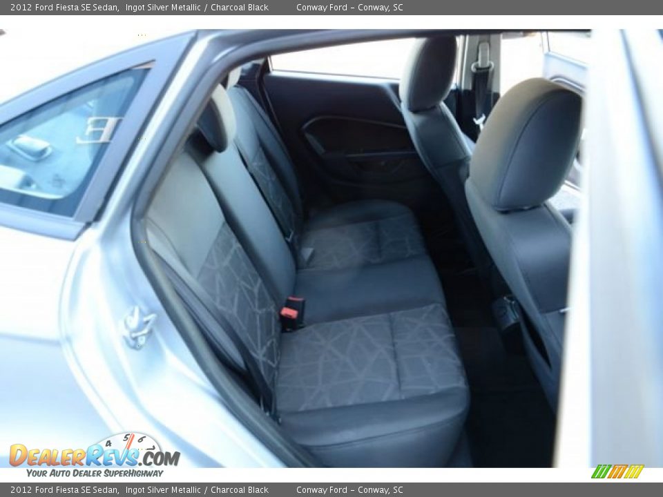 2012 Ford Fiesta SE Sedan Ingot Silver Metallic / Charcoal Black Photo #15