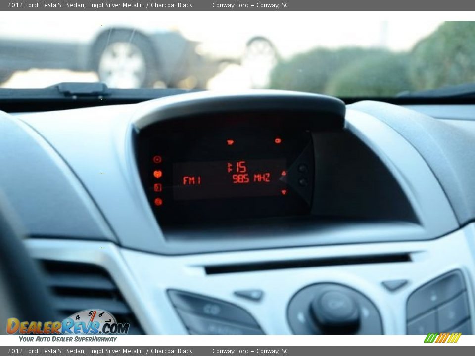 2012 Ford Fiesta SE Sedan Ingot Silver Metallic / Charcoal Black Photo #25