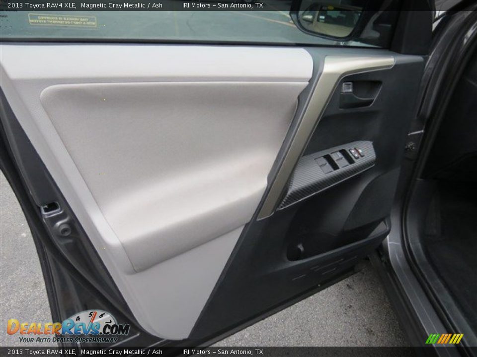 2013 Toyota RAV4 XLE Magnetic Gray Metallic / Ash Photo #10