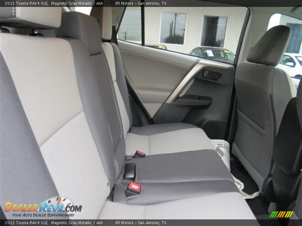 2013 Toyota RAV4 XLE Magnetic Gray Metallic / Ash Photo #14