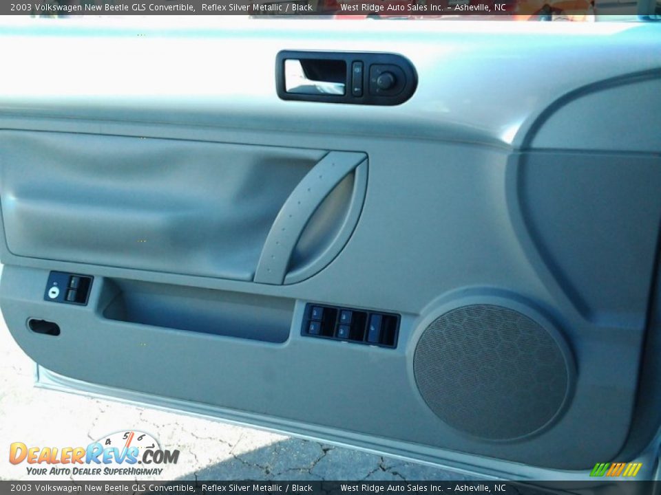 2003 Volkswagen New Beetle GLS Convertible Reflex Silver Metallic / Black Photo #11