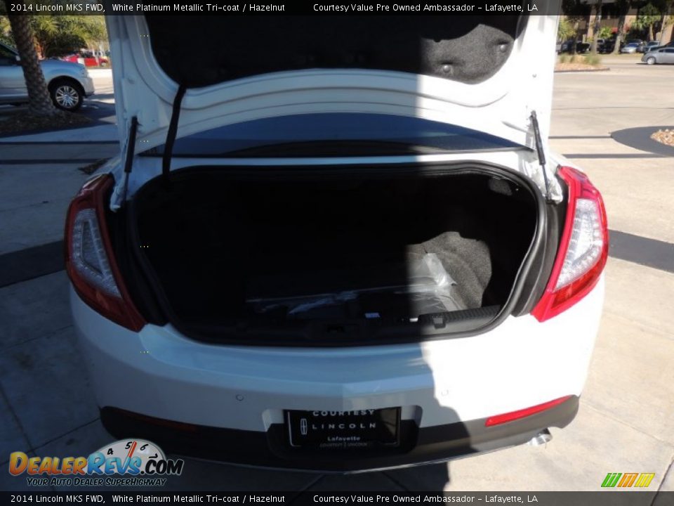 2014 Lincoln MKS FWD White Platinum Metallic Tri-coat / Hazelnut Photo #5