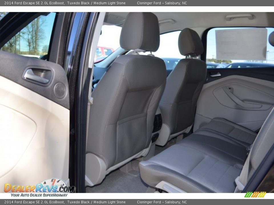 2014 Ford Escape SE 2.0L EcoBoost Tuxedo Black / Medium Light Stone Photo #7