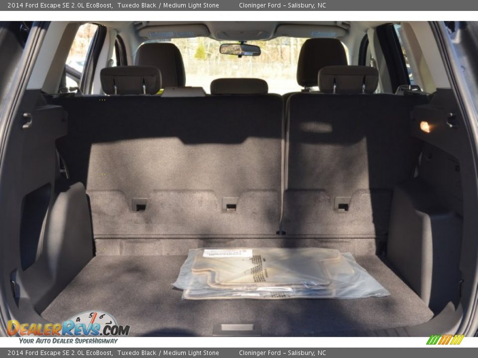 2014 Ford Escape SE 2.0L EcoBoost Tuxedo Black / Medium Light Stone Photo #8
