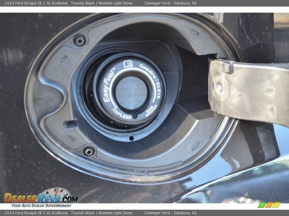 2014 Ford Escape SE 2.0L EcoBoost Tuxedo Black / Medium Light Stone Photo #11