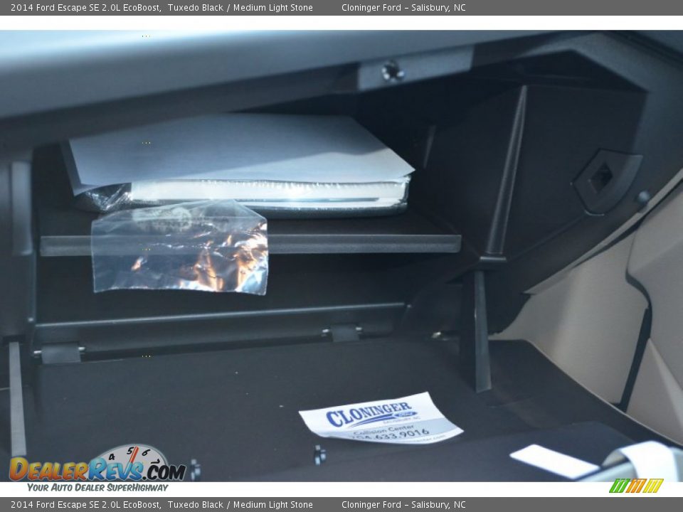 2014 Ford Escape SE 2.0L EcoBoost Tuxedo Black / Medium Light Stone Photo #27