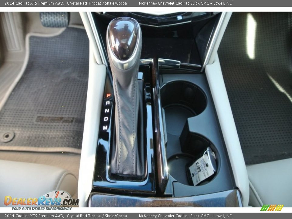 2014 Cadillac XTS Premium AWD Shifter Photo #11