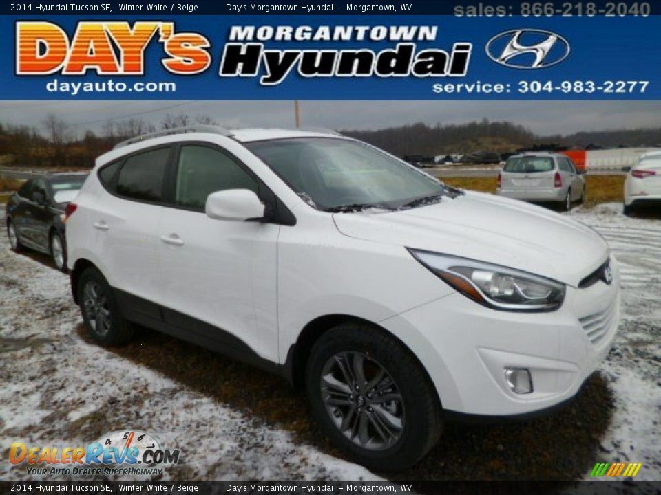 2014 Hyundai Tucson SE Winter White / Beige Photo #1
