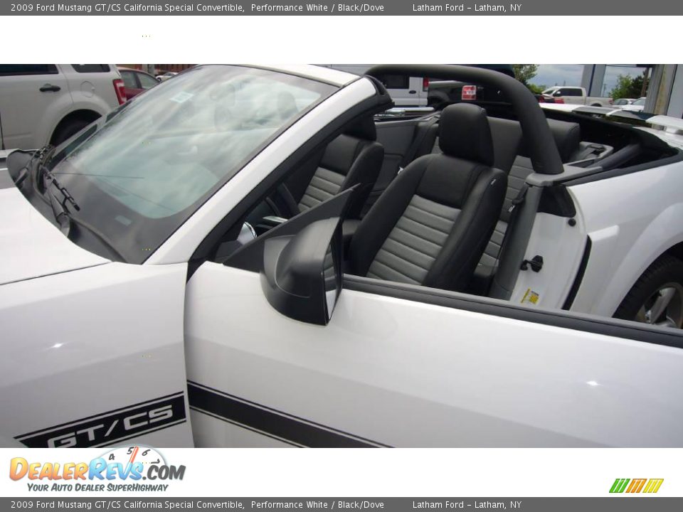 2009 Ford Mustang GT/CS California Special Convertible Performance White / Black/Dove Photo #7