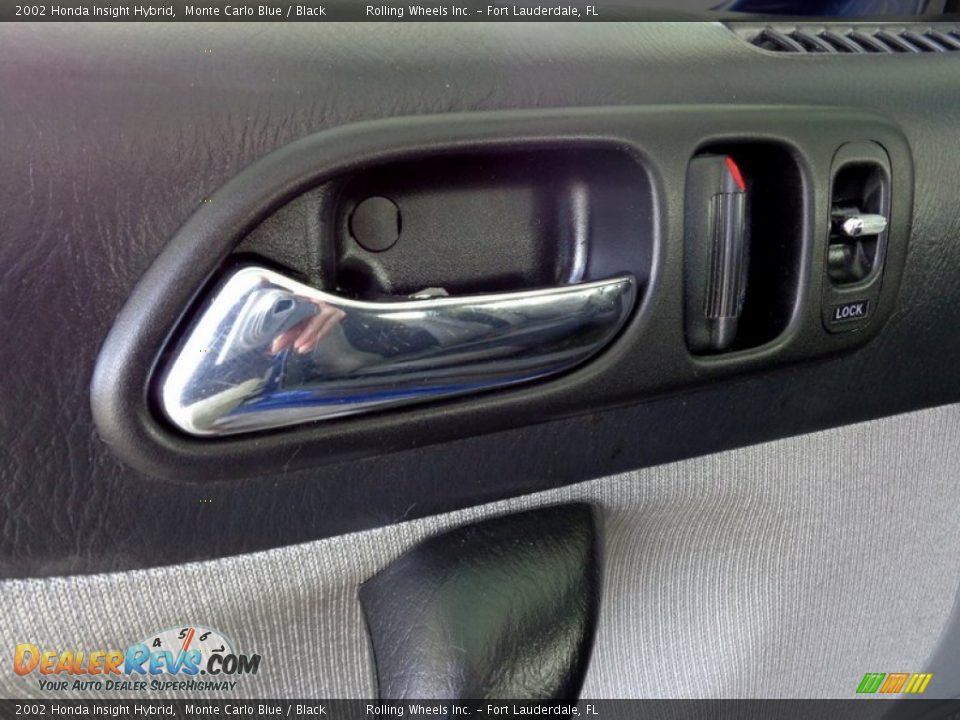 Controls of 2002 Honda Insight Hybrid Photo #26
