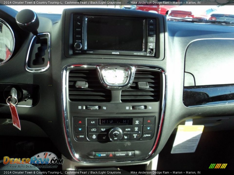 2014 Chrysler Town & Country Touring-L Cashmere Pearl / Black/Light Graystone Photo #6
