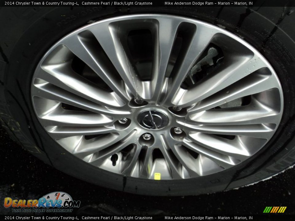 2014 Chrysler Town & Country Touring-L Cashmere Pearl / Black/Light Graystone Photo #10