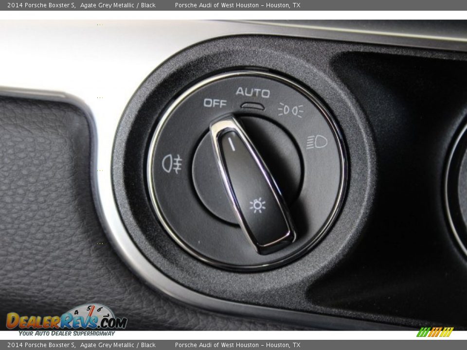 Controls of 2014 Porsche Boxster S Photo #22