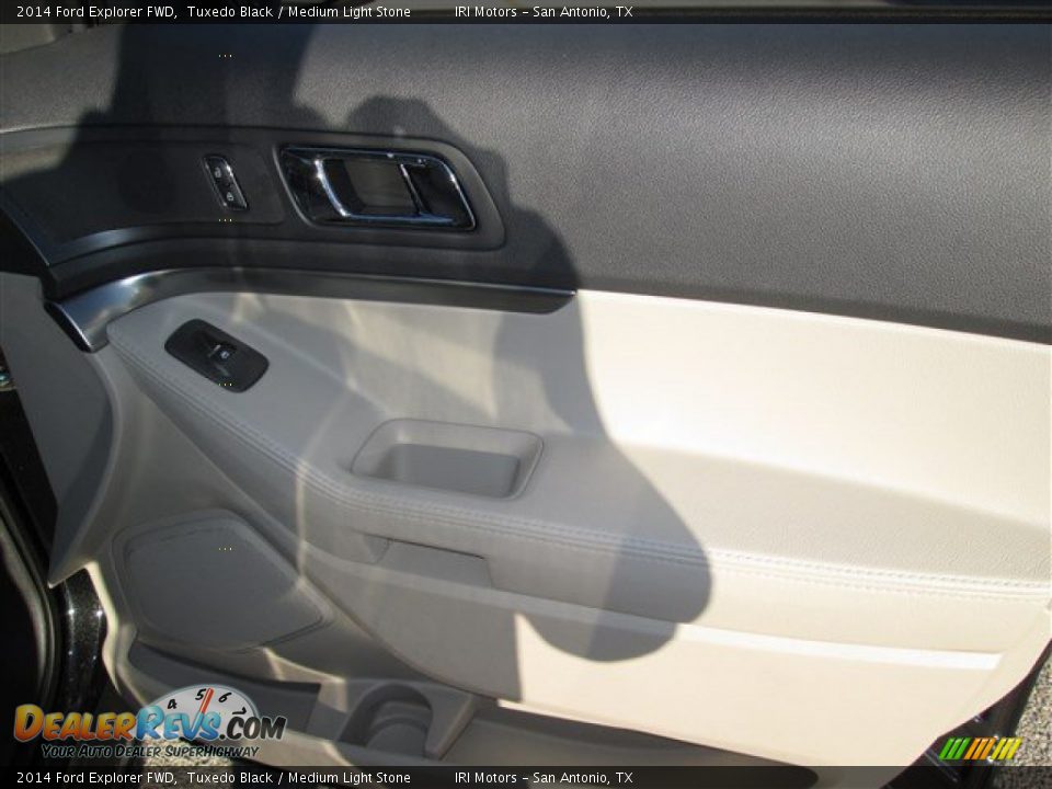 2014 Ford Explorer FWD Tuxedo Black / Medium Light Stone Photo #9