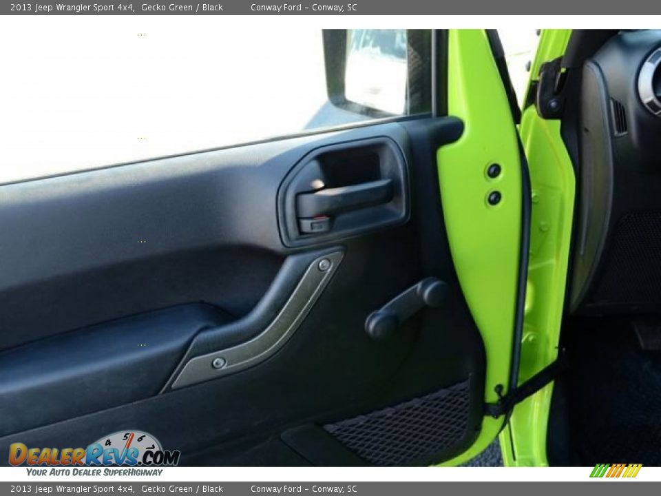 2013 Jeep Wrangler Sport 4x4 Gecko Green / Black Photo #12