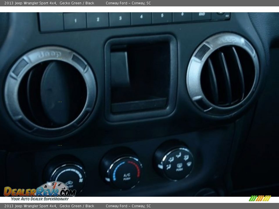2013 Jeep Wrangler Sport 4x4 Gecko Green / Black Photo #18