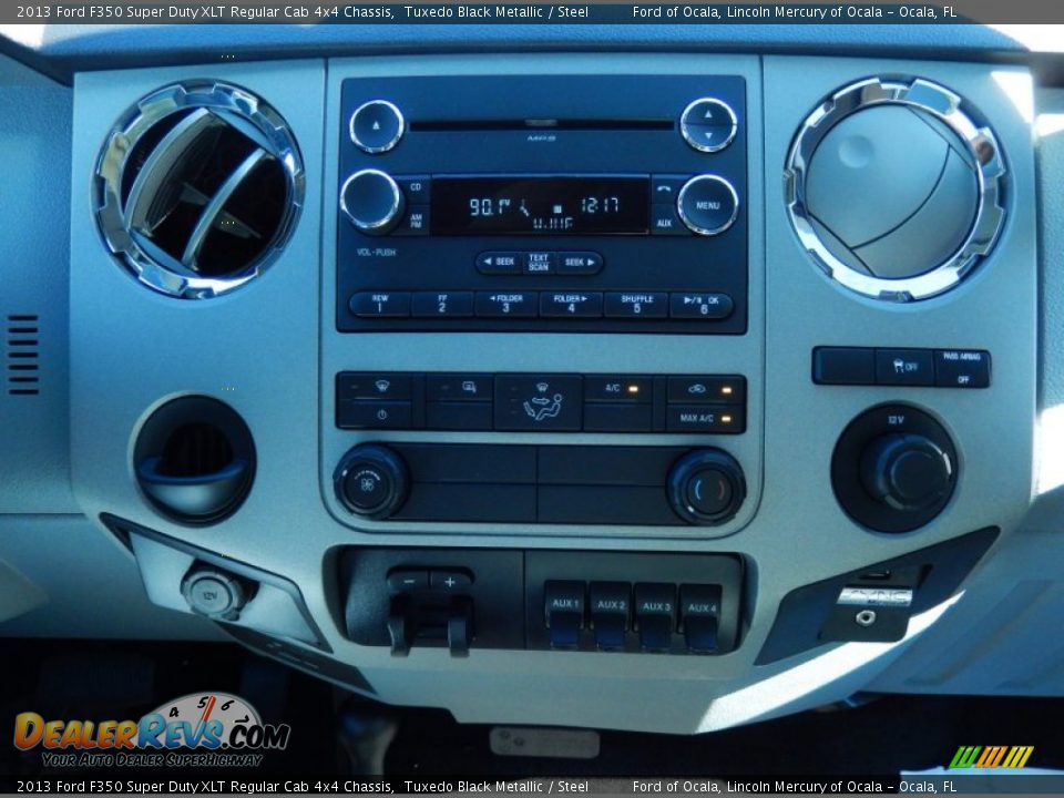 Controls of 2013 Ford F350 Super Duty XLT Regular Cab 4x4 Chassis Photo #9