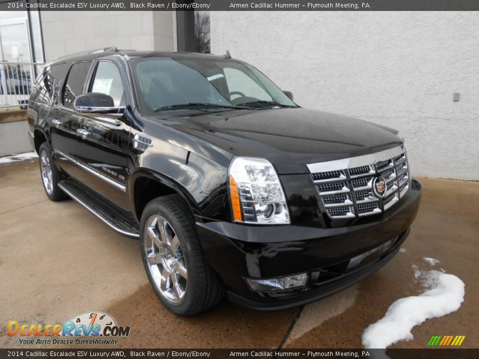 Front 3/4 View of 2014 Cadillac Escalade ESV Luxury AWD Photo #3