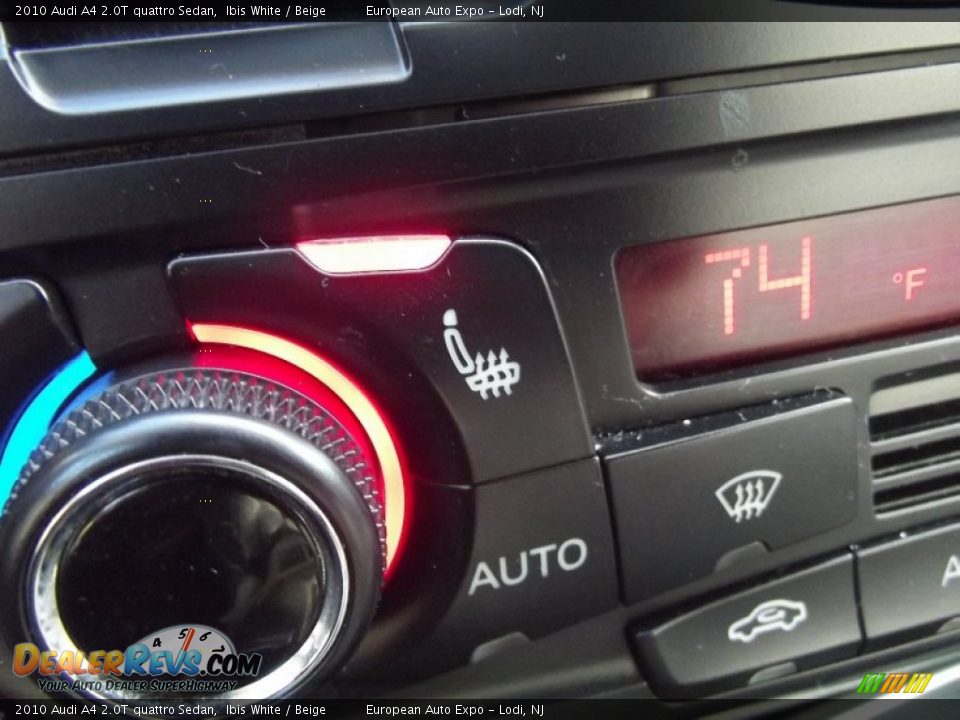 2010 Audi A4 2.0T quattro Sedan Ibis White / Beige Photo #32