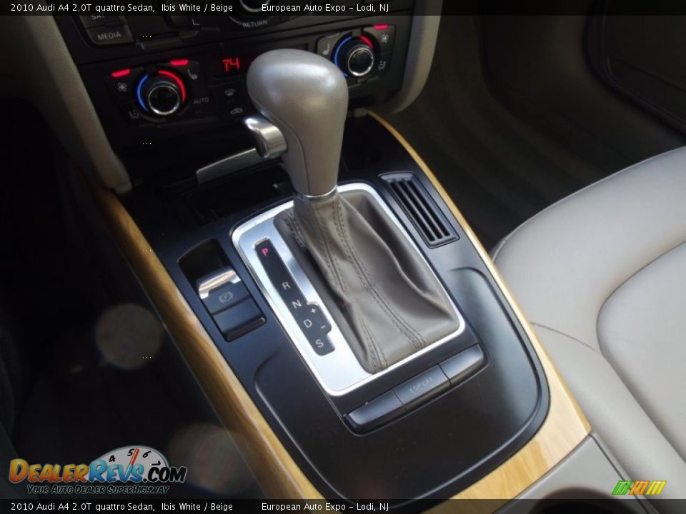 2010 Audi A4 2.0T quattro Sedan Ibis White / Beige Photo #33