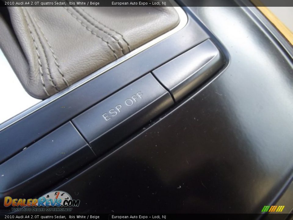 2010 Audi A4 2.0T quattro Sedan Ibis White / Beige Photo #35