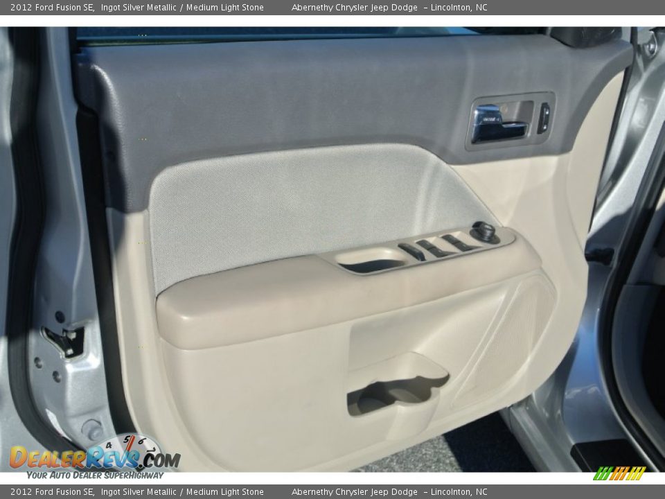 2012 Ford Fusion SE Ingot Silver Metallic / Medium Light Stone Photo #10