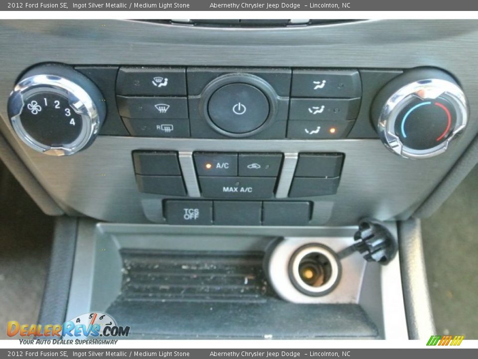 2012 Ford Fusion SE Ingot Silver Metallic / Medium Light Stone Photo #14
