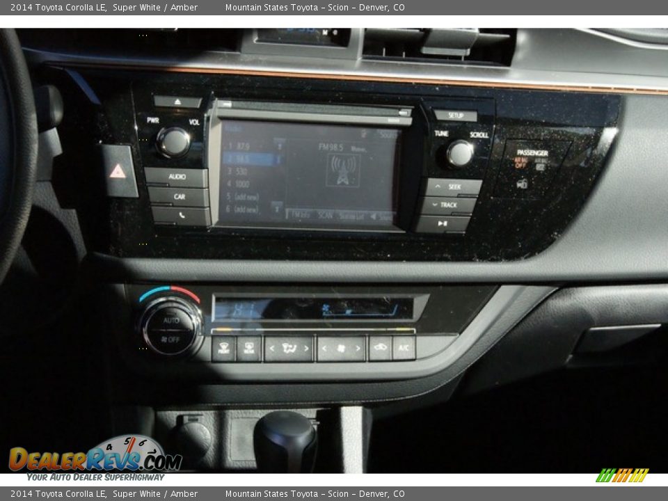 2014 Toyota Corolla LE Super White / Amber Photo #6